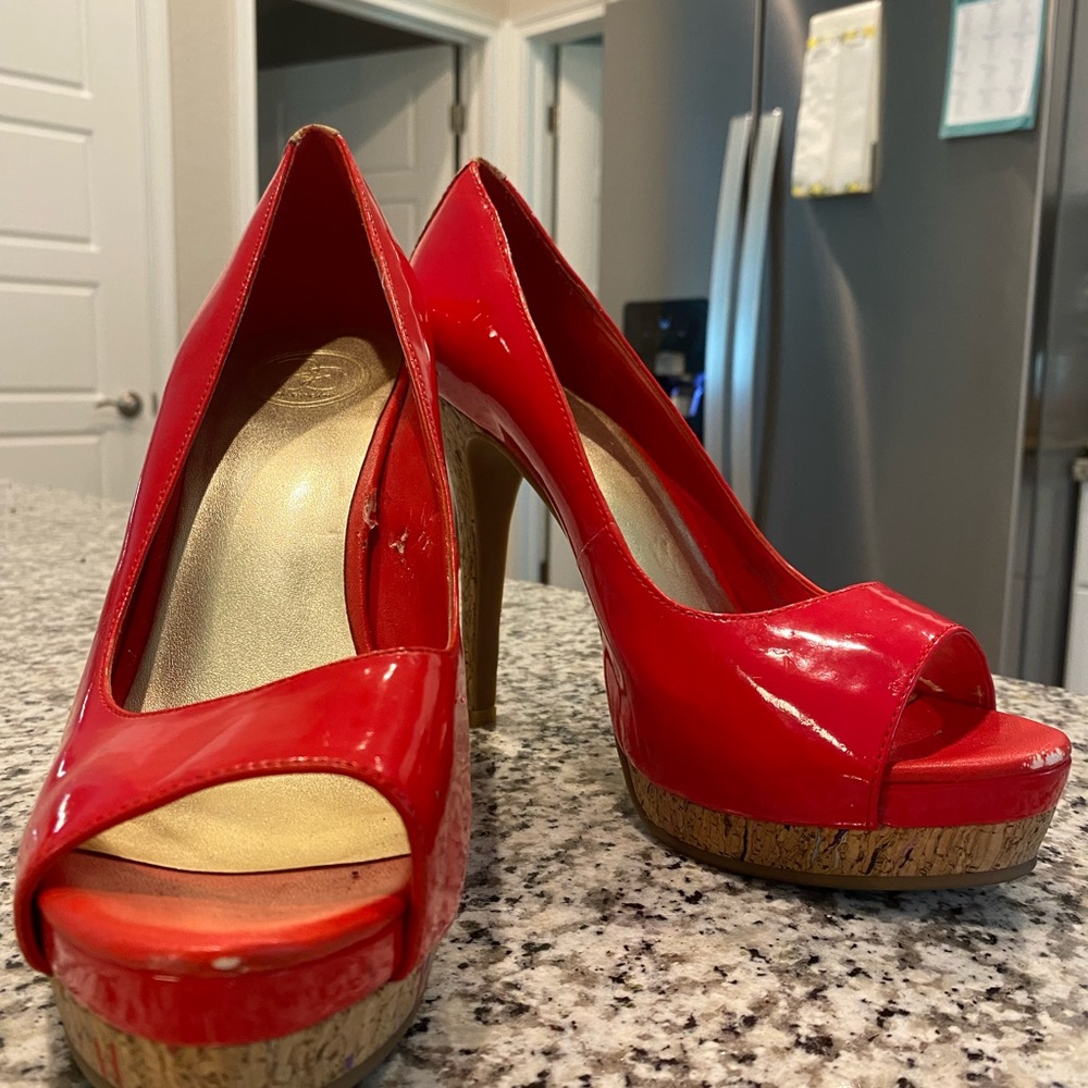 Jessica Simpson red patent leather platform heel with multicolored cork detail